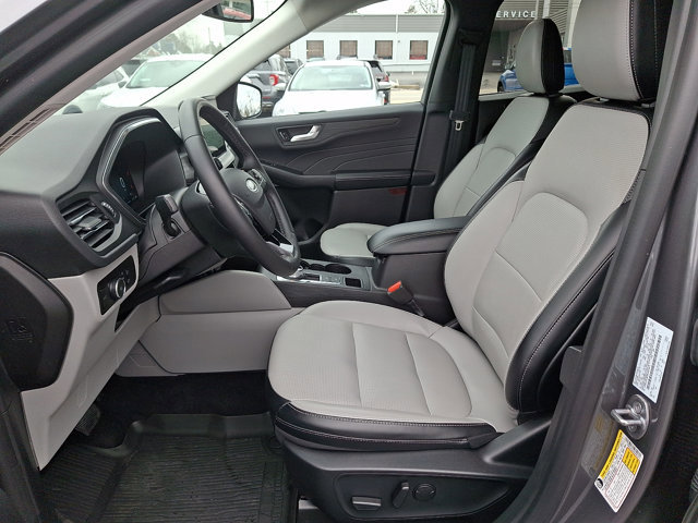 Certified 2024 Ford Escape Platinum AWD/4WD image 14