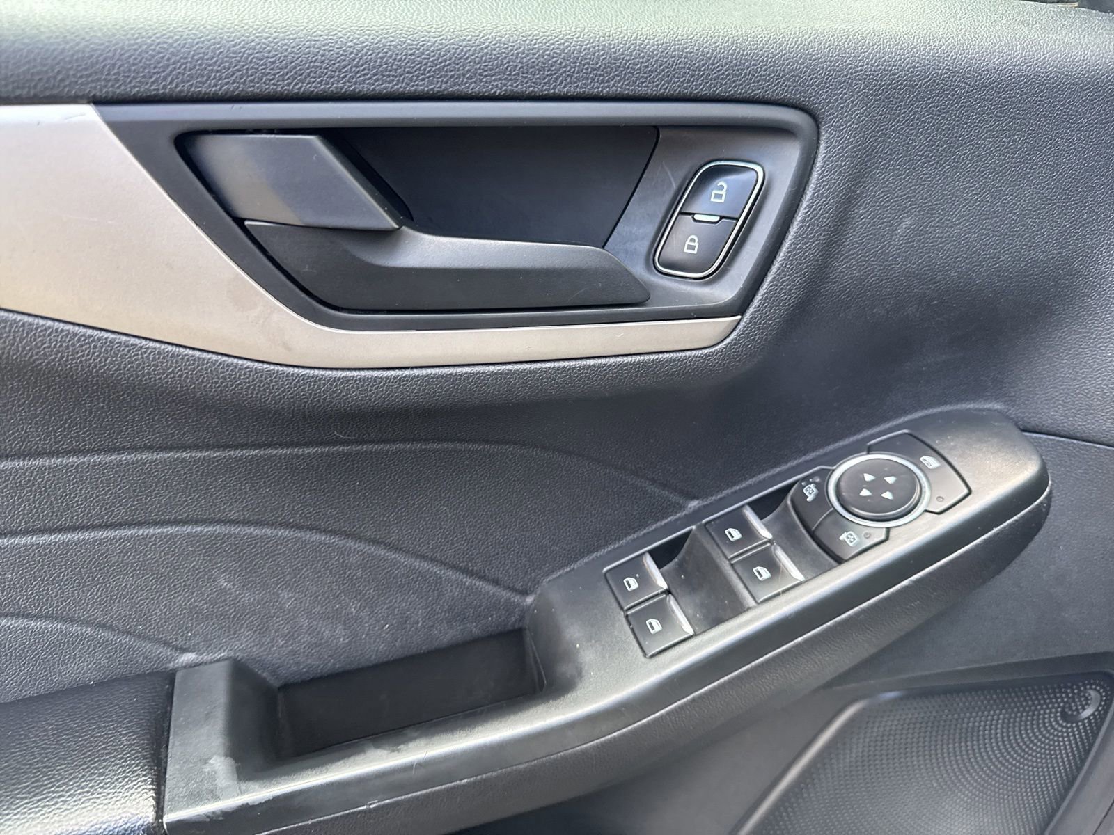 Certified 2022 Ford Escape SE image 24