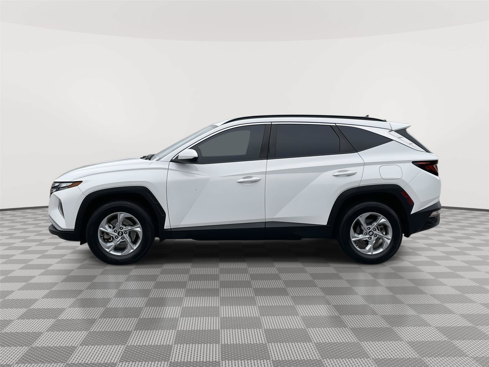 Used 2024 Hyundai Tucson SEL AWD/4WD image 2