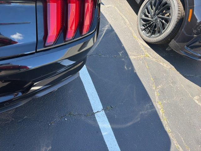 Certified 2019 Ford Mustang GT Premium w/ Black Accent Package RWD image 6