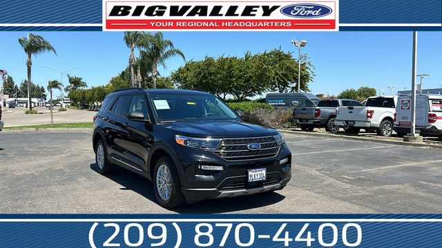 Certified 2023 Ford Explorer XLT w/ Equipment Group 202A AWD/4WD image 1