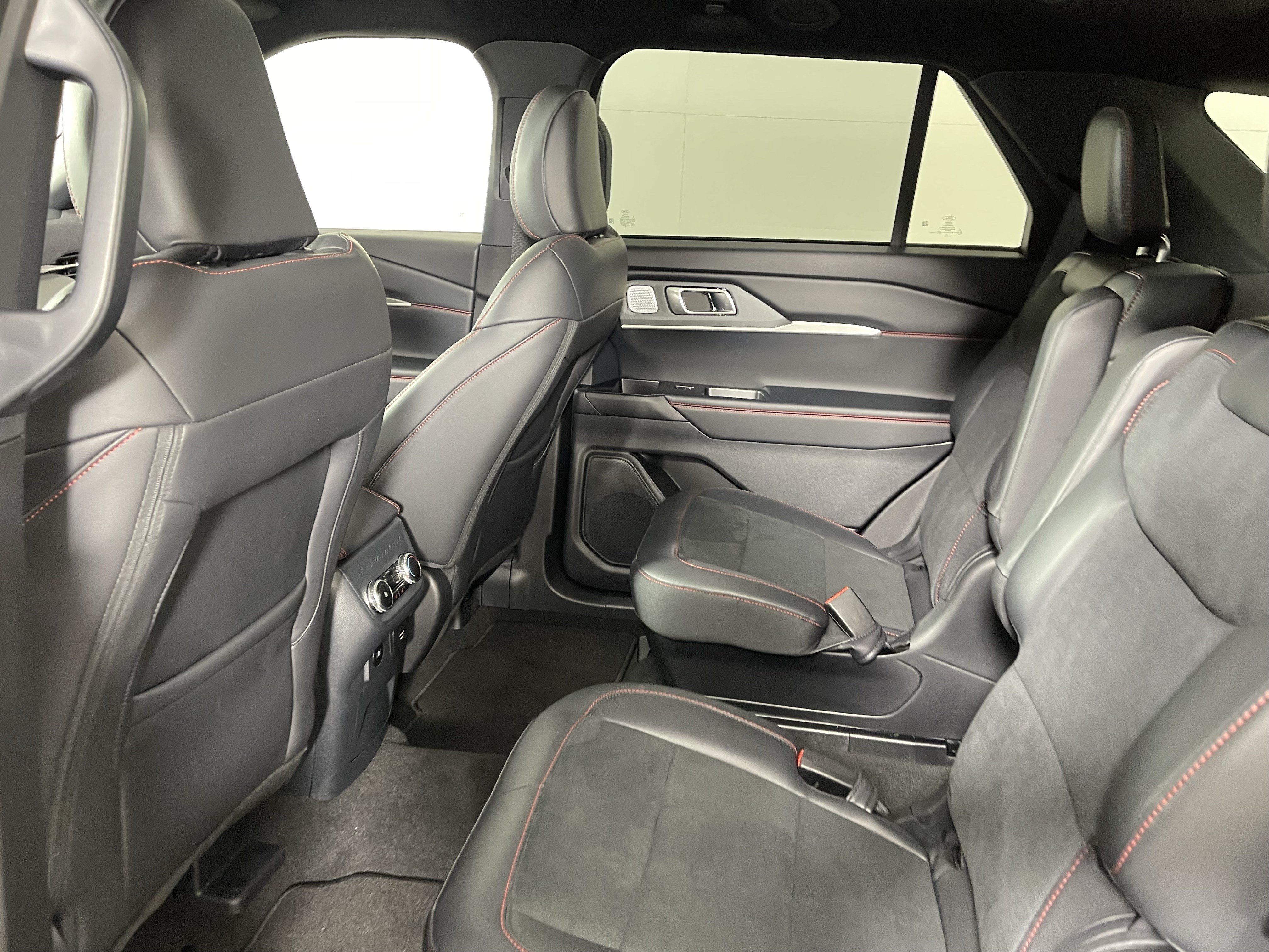 Certified 2026 Ford Explorer ST w/ Sun And Sound Package AWD/4WD image 15