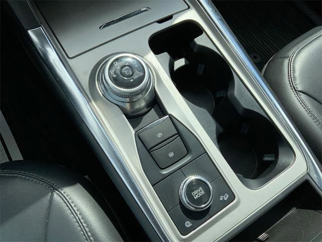 Certified 2022 Ford Explorer XLT w/ Equipment Group 202A image 18
