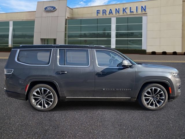 Used 2022 Jeep Grand Wagoneer Series III w/ Rear Seat Video Group 1 AWD/4WD image 8
