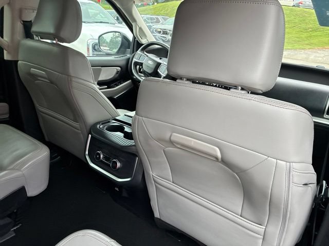Certified 2025 Ford Expedition Active AWD/4WD image 47