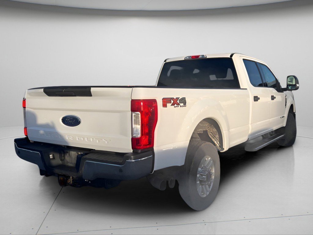 Certified 2019 Ford F350 XLT w/ XLT Value Package image 6