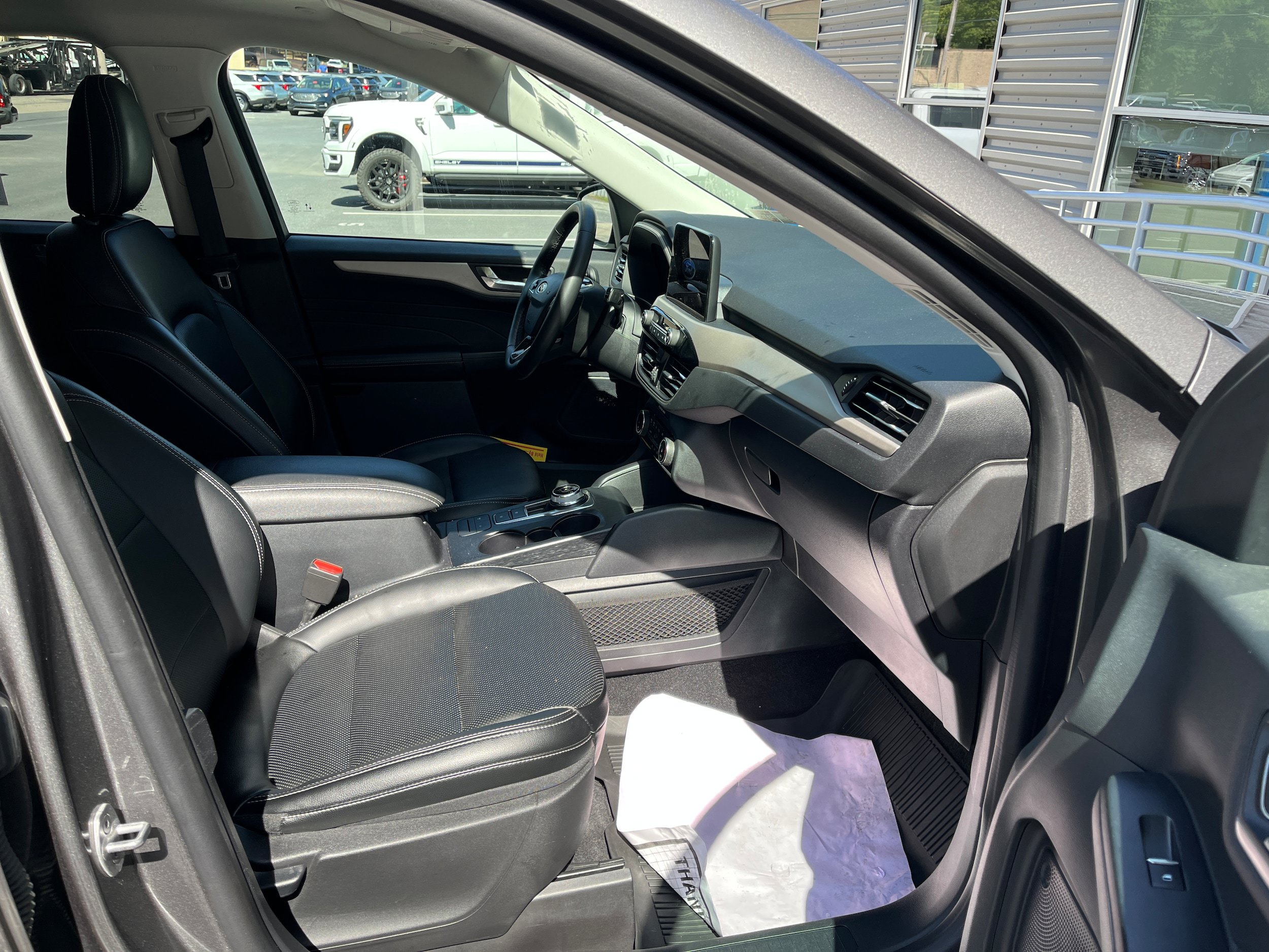 Certified 2022 Ford Escape SEL w/ Technology Package FWD image 4