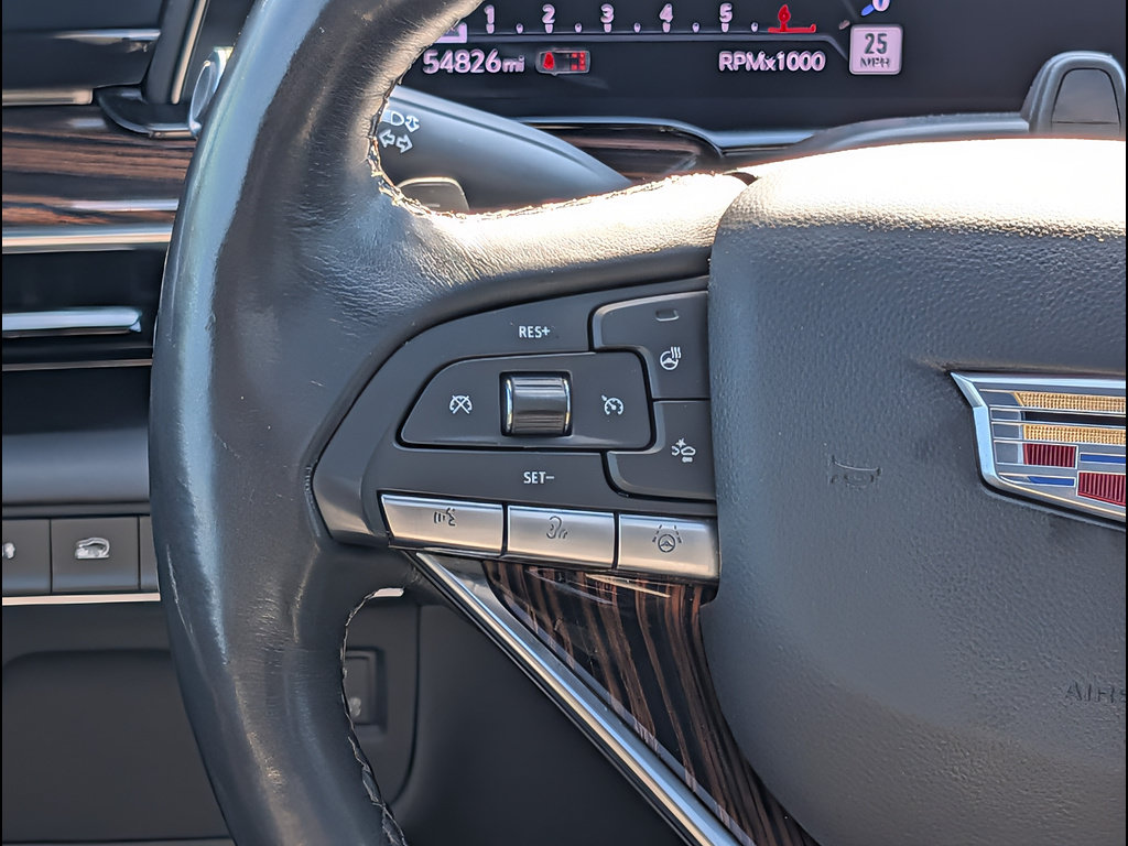 Used 2023 Cadillac Escalade Premium Luxury AWD/4WD image 16