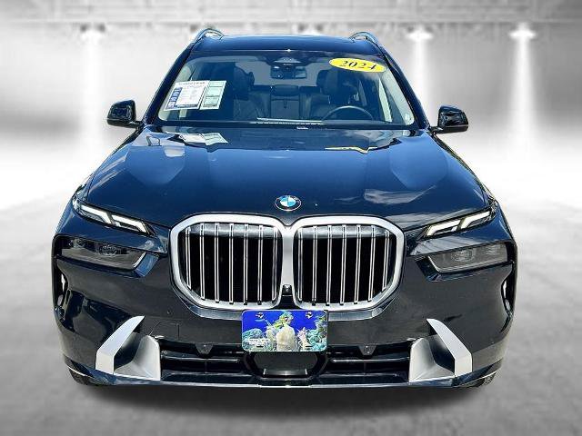Used 2024 BMW X7 xDrive40i AWD/4WD image 2