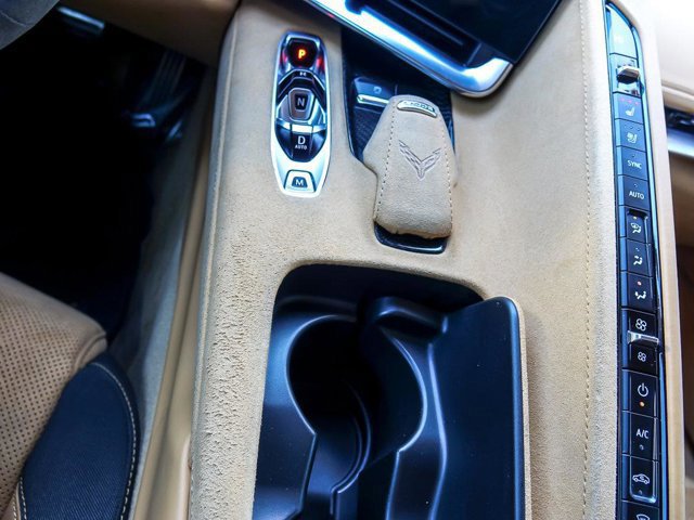 Used 2021 Chevrolet Corvette Stingray Premium Conv w/ Z51 Performance Package image 23