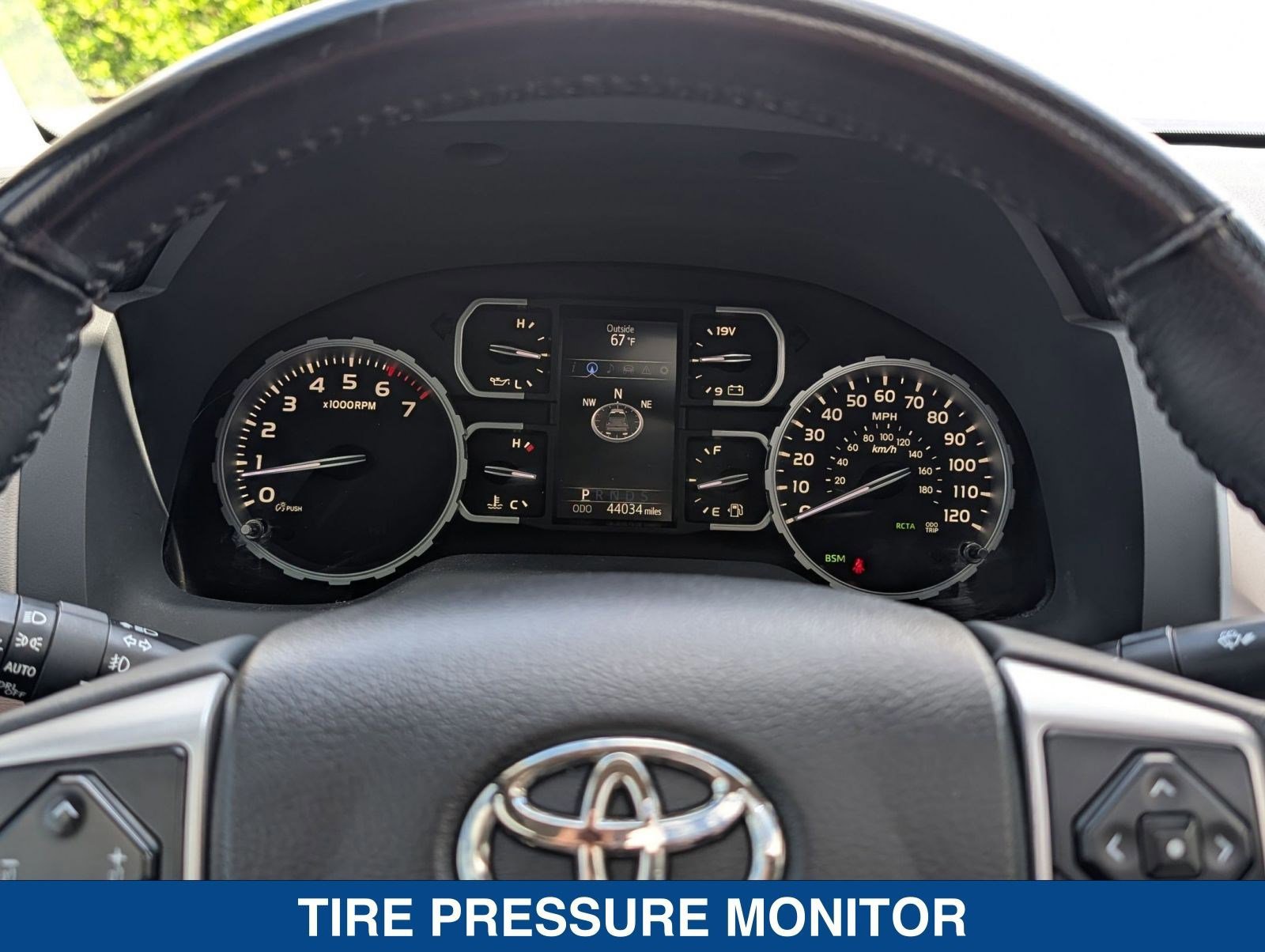 Used 2020 Toyota Tundra Limited w/ Limited Premium Package image 28