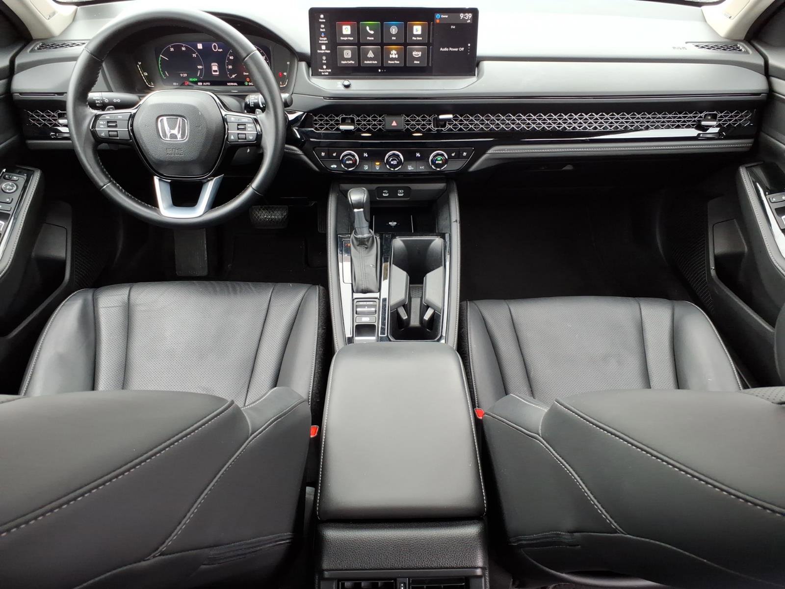 Used 2023 Honda Accord Touring image 11