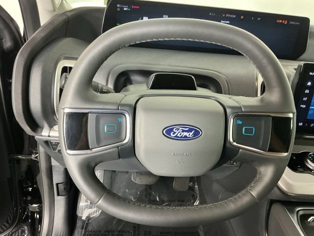 Certified 2025 Ford Expedition Active AWD/4WD image 17