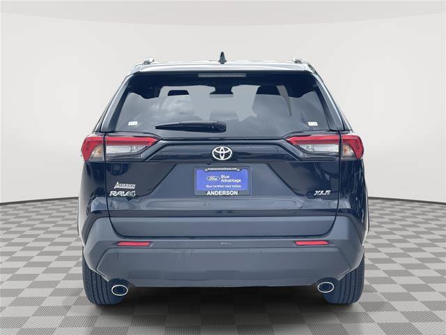 Used 2025 Toyota RAV4 XLE FWD image 8
