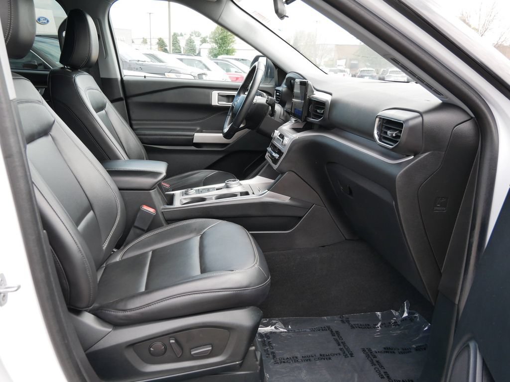 Certified 2023 Ford Explorer XLT AWD/4WD image 14