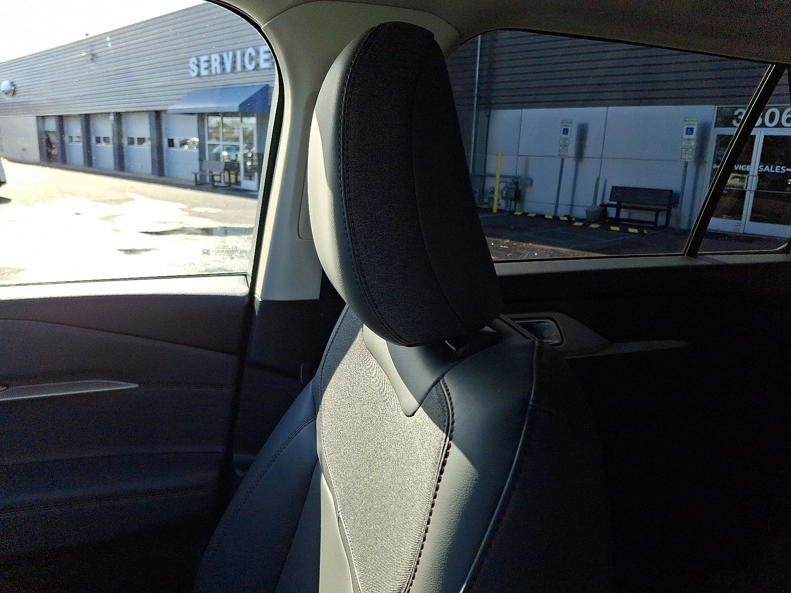 Certified 2026 Ford Explorer Active w/ Active Comfort Package image 17