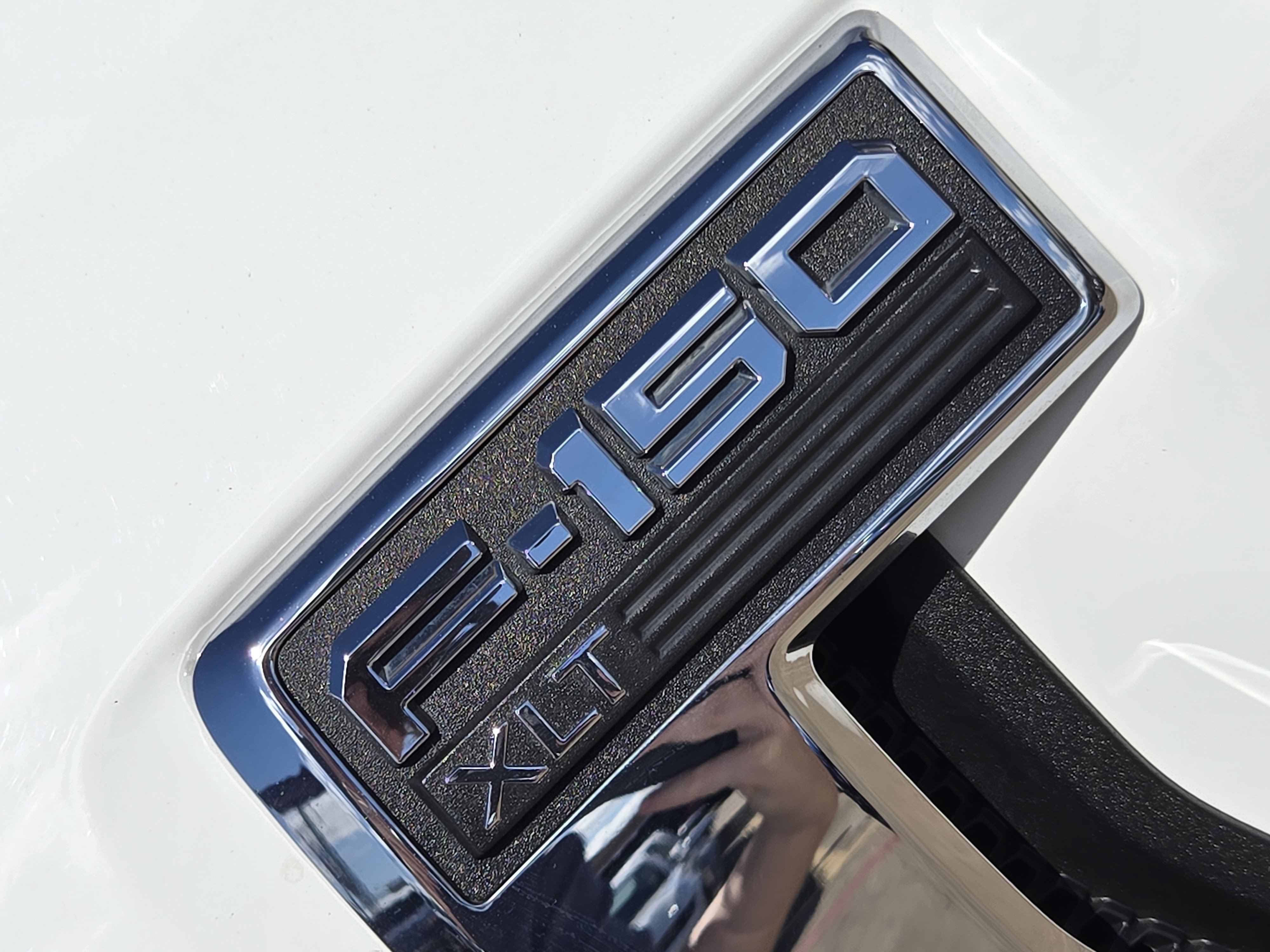 Certified 2022 Ford F150 XLT w/ Equipment Group 301A Mid image 8