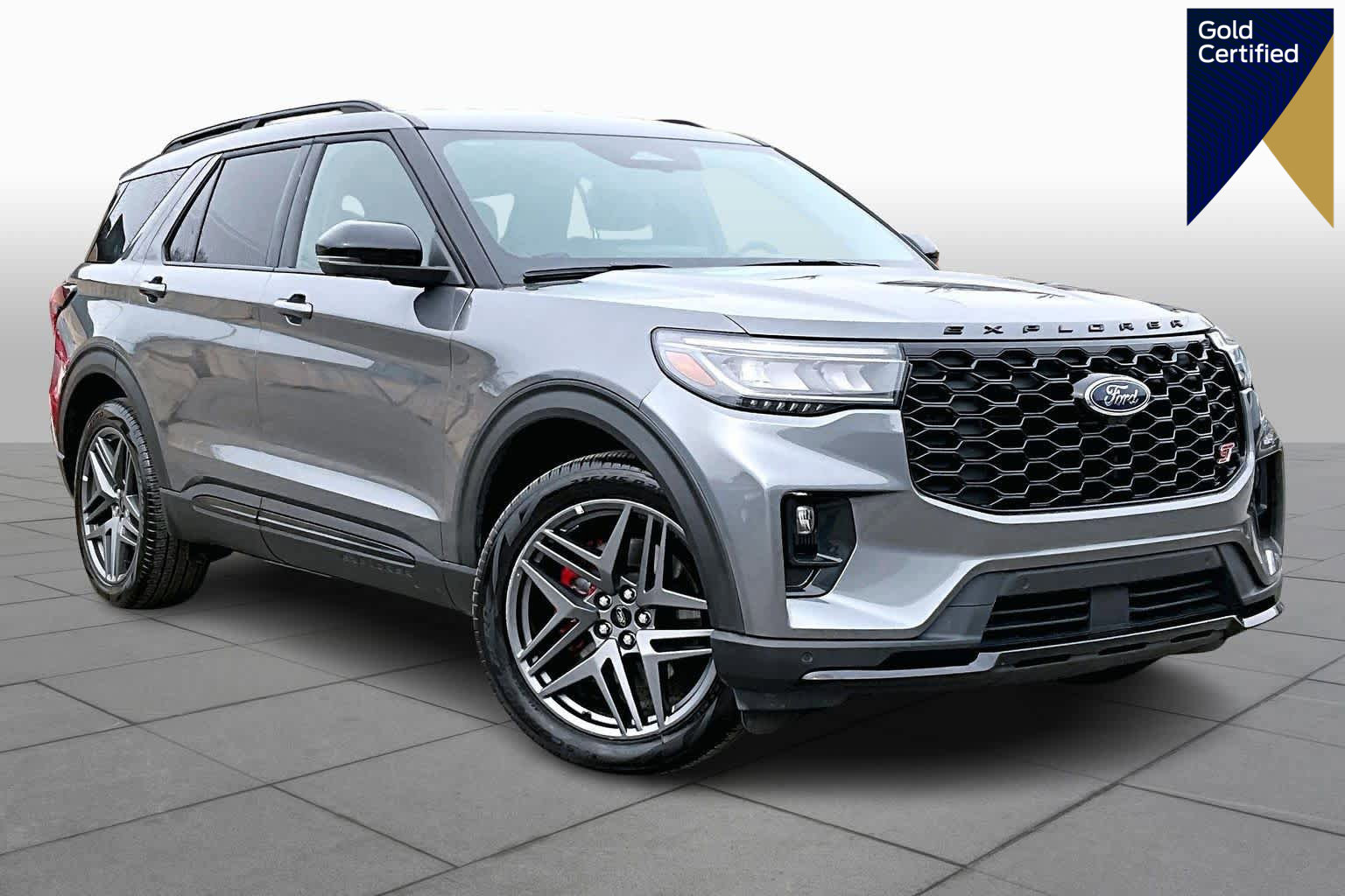 Certified 2025 Ford Explorer ST image 1