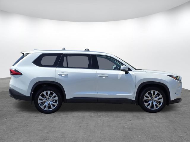 Used 2024 Toyota Grand Highlander FWD image 3