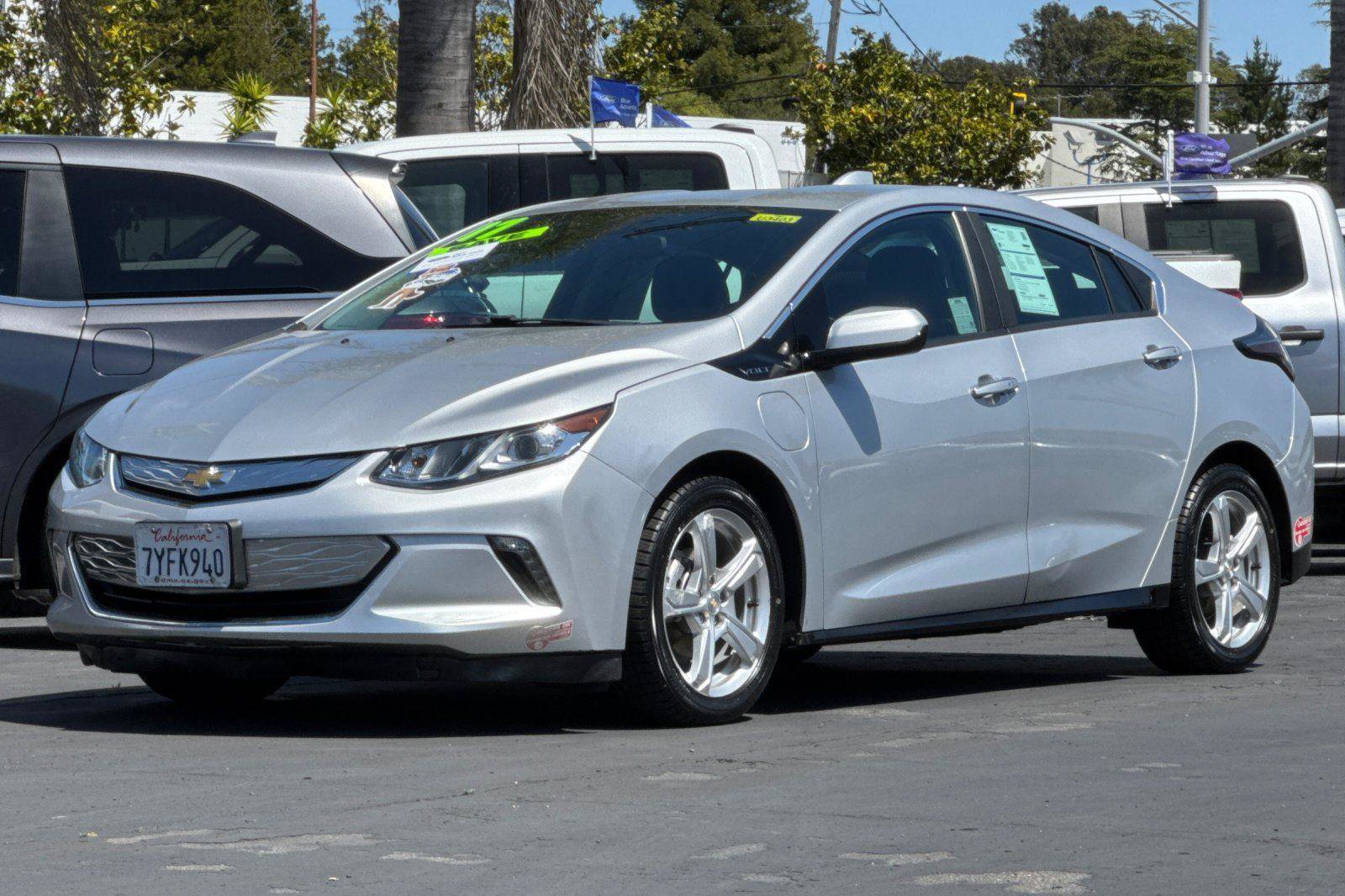 Used 2017 Chevrolet Volt LT w/ Comfort Package image 29