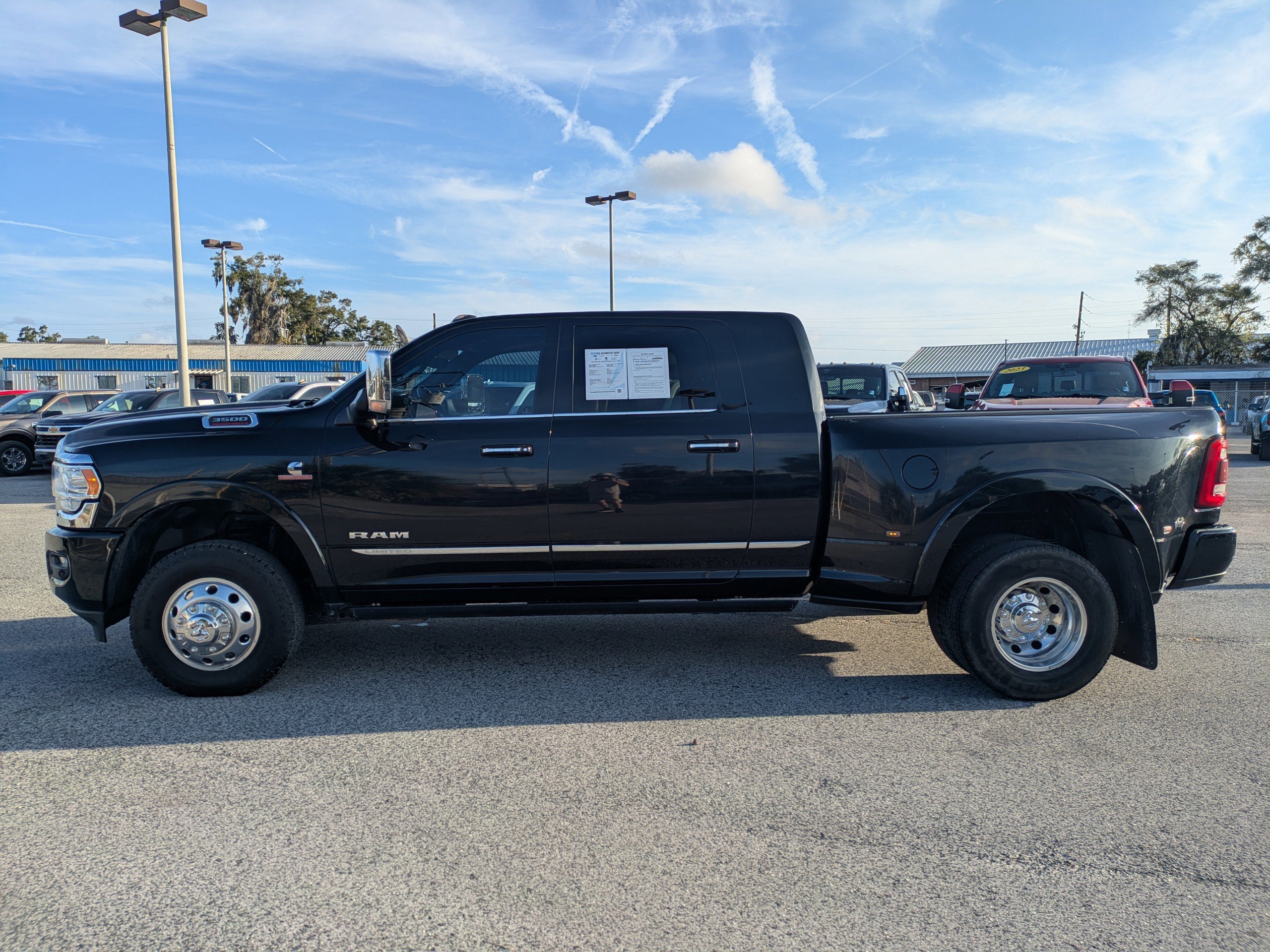 Used 2019 RAM 3500 Limited image 9