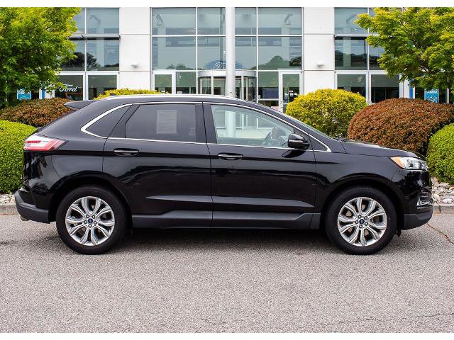 Certified 2019 Ford Edge Titanium AWD/4WD image 1