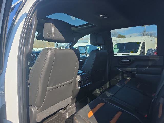 Used 2021 GMC Sierra 2500 AT4 w/ AT4 Premium Plus Package image 18