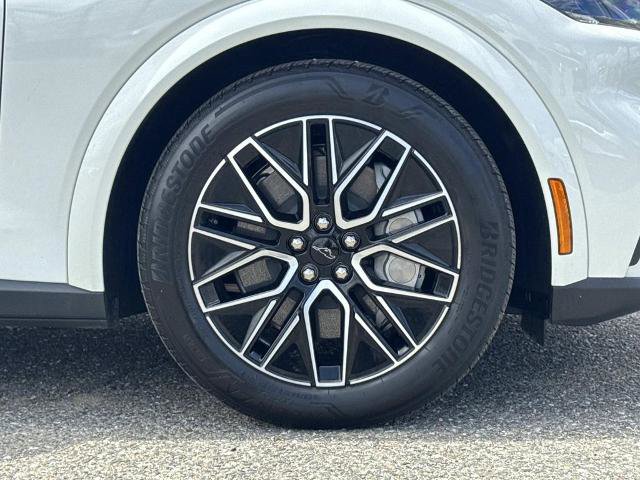 Certified 2025 Ford Mustang Mach-E Premium RWD image 31