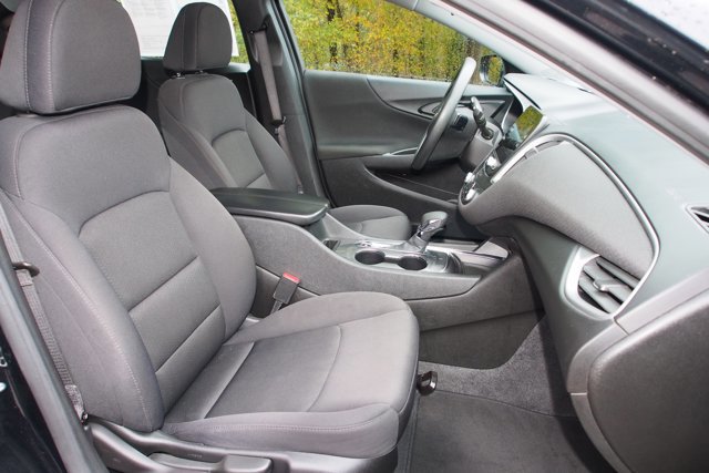 Used 2023 Chevrolet Malibu LT image 11