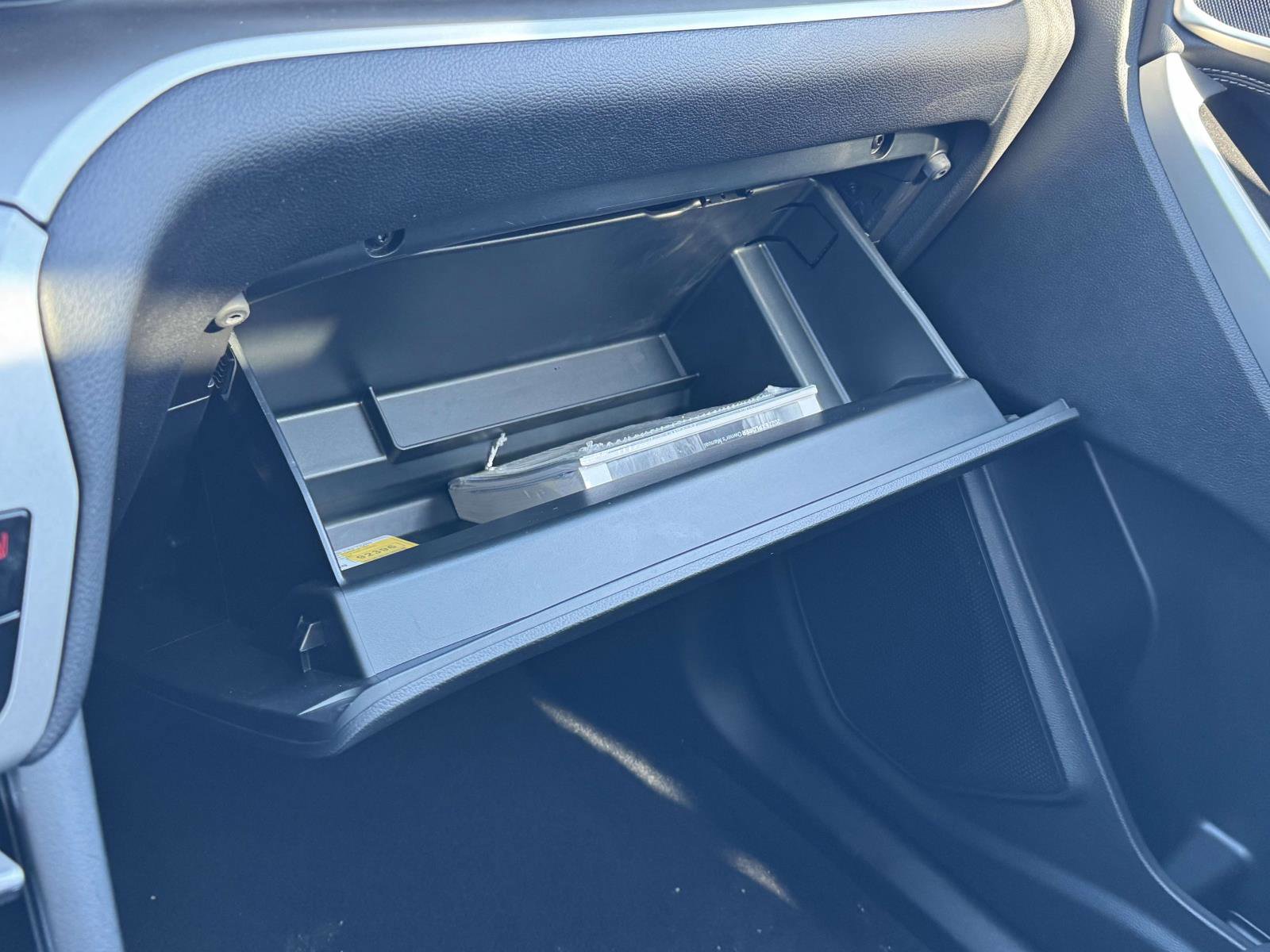 Certified 2022 Ford Explorer XLT w/ Equipment Group 202A image 30