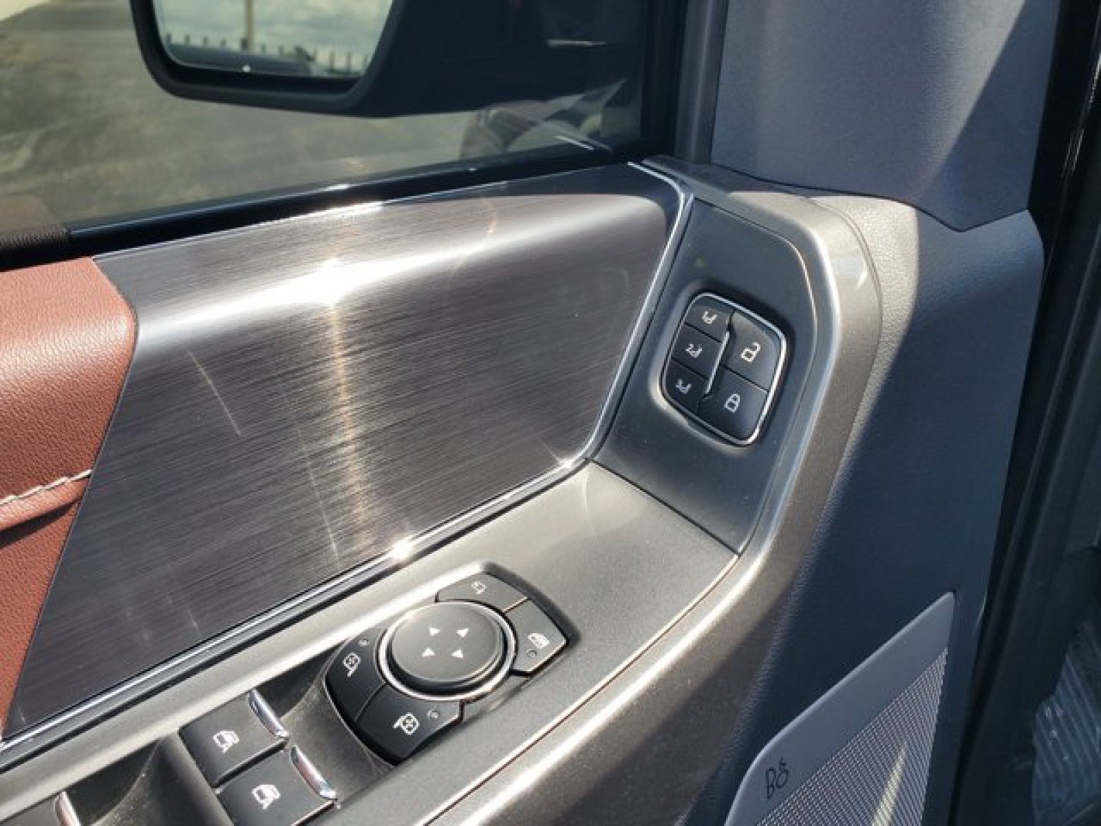 Certified 2023 Ford F150 Lariat AWD/4WD image 14