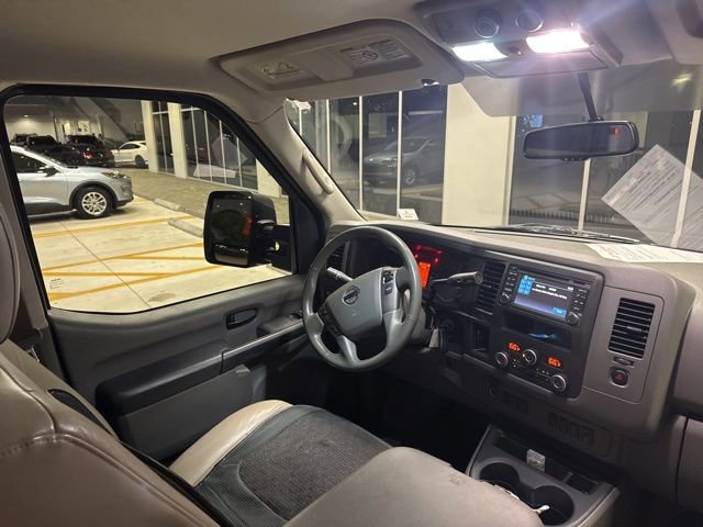Used 2018 Nissan NV 3500 SL image 13