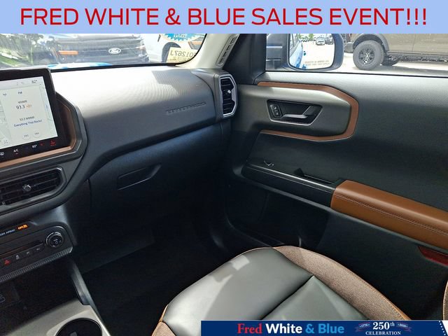 Certified 2025 Ford Bronco Sport Outer Banks w/ Outer Banks Tech Package+ AWD/4WD image 16