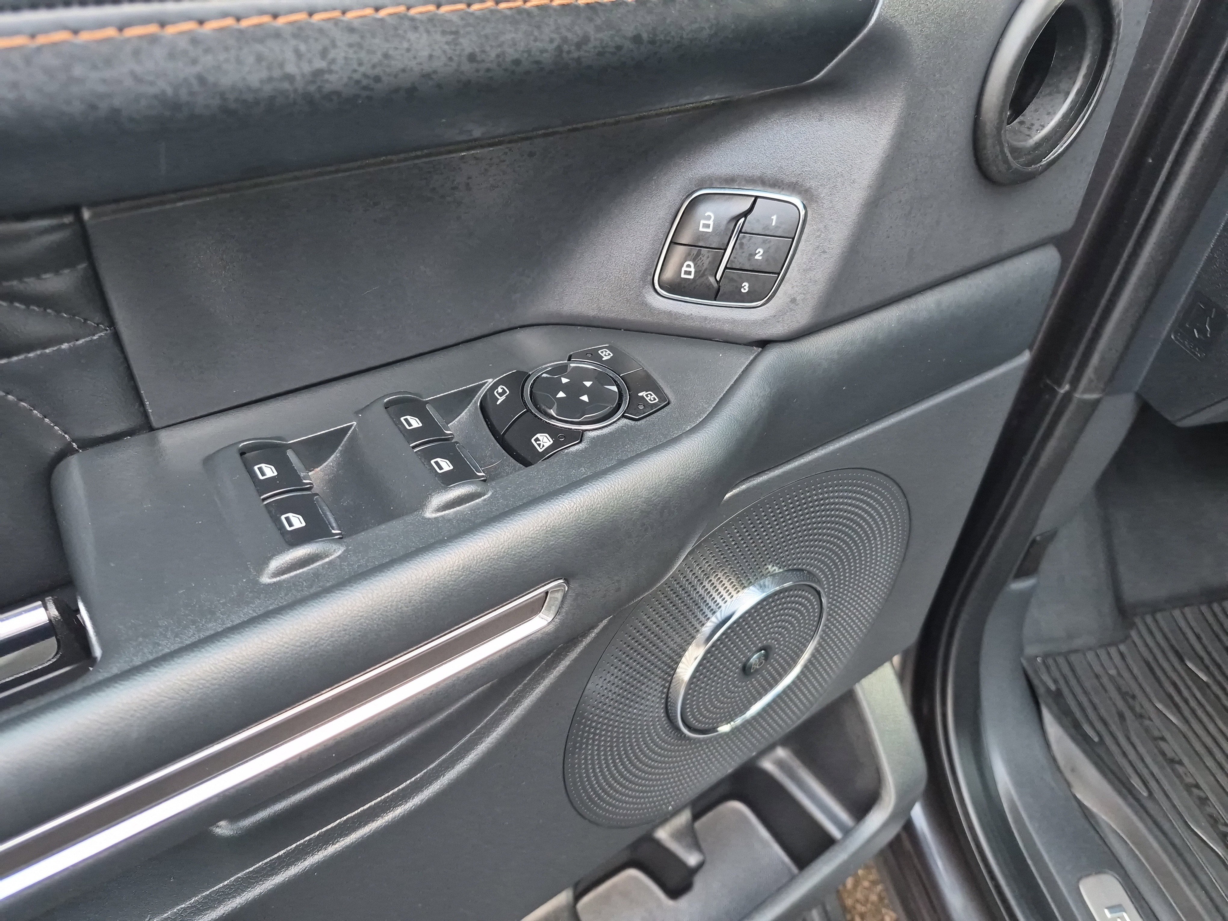 Certified 2023 Ford Expedition Max Platinum image 11