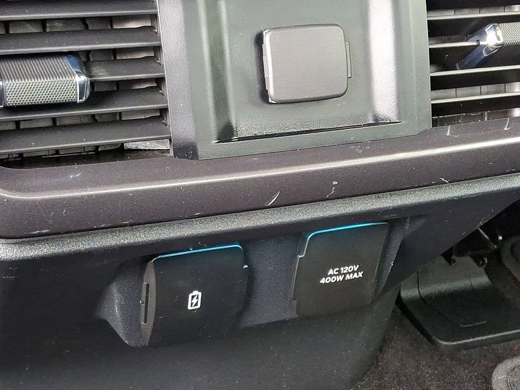 Certified 2023 Ford F150 XLT w/ Equipment Group 302A High image 11