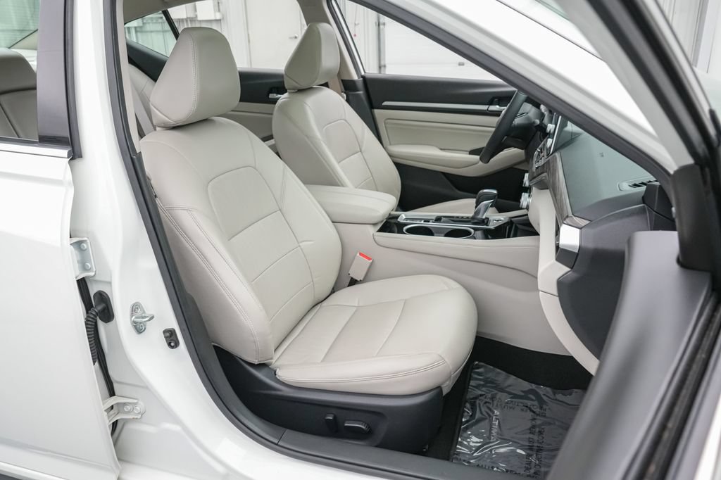Used 2021 Nissan Altima 2.5 SL FWD image 22