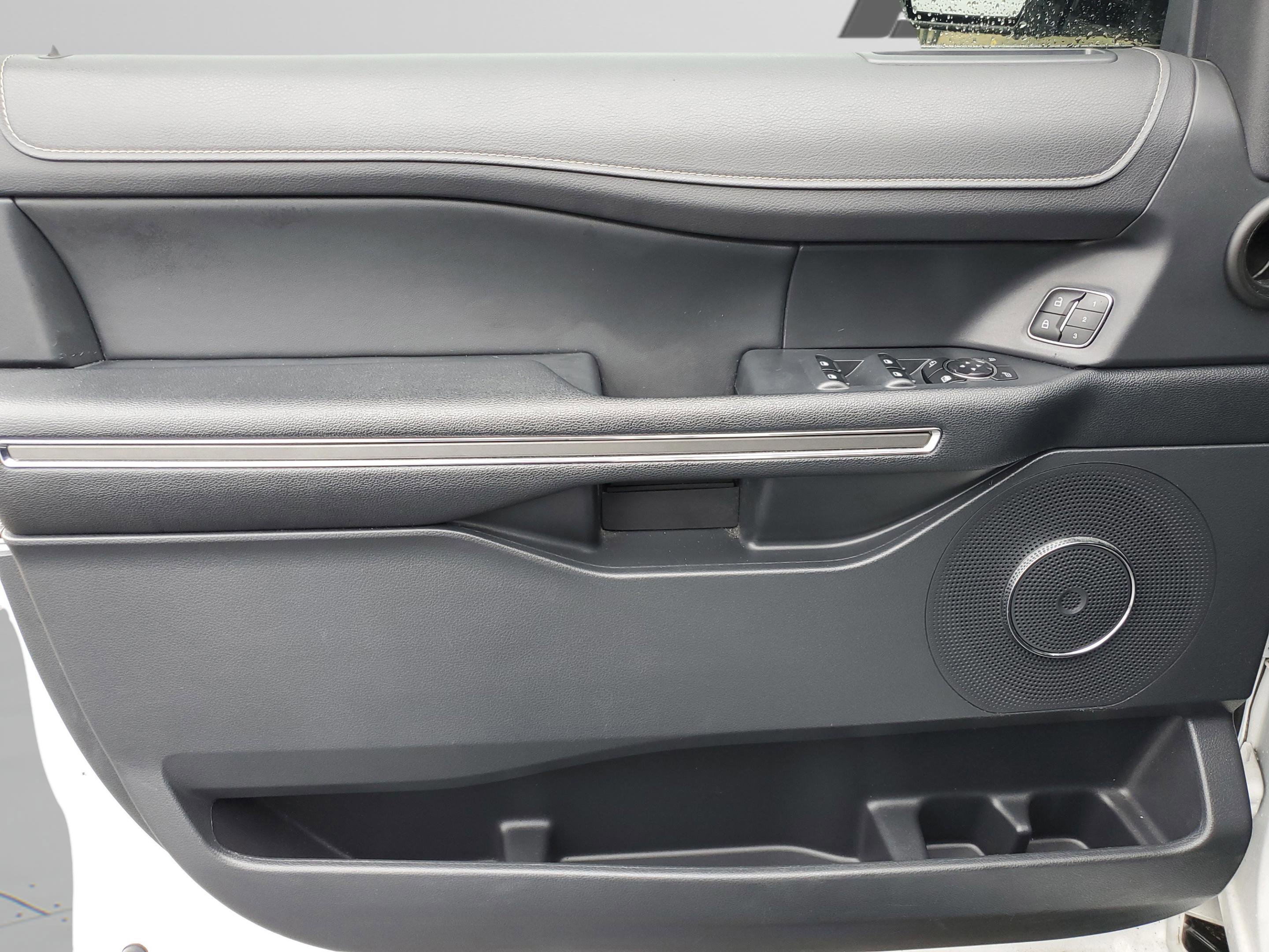 Certified 2023 Ford Expedition Max XLT image 21