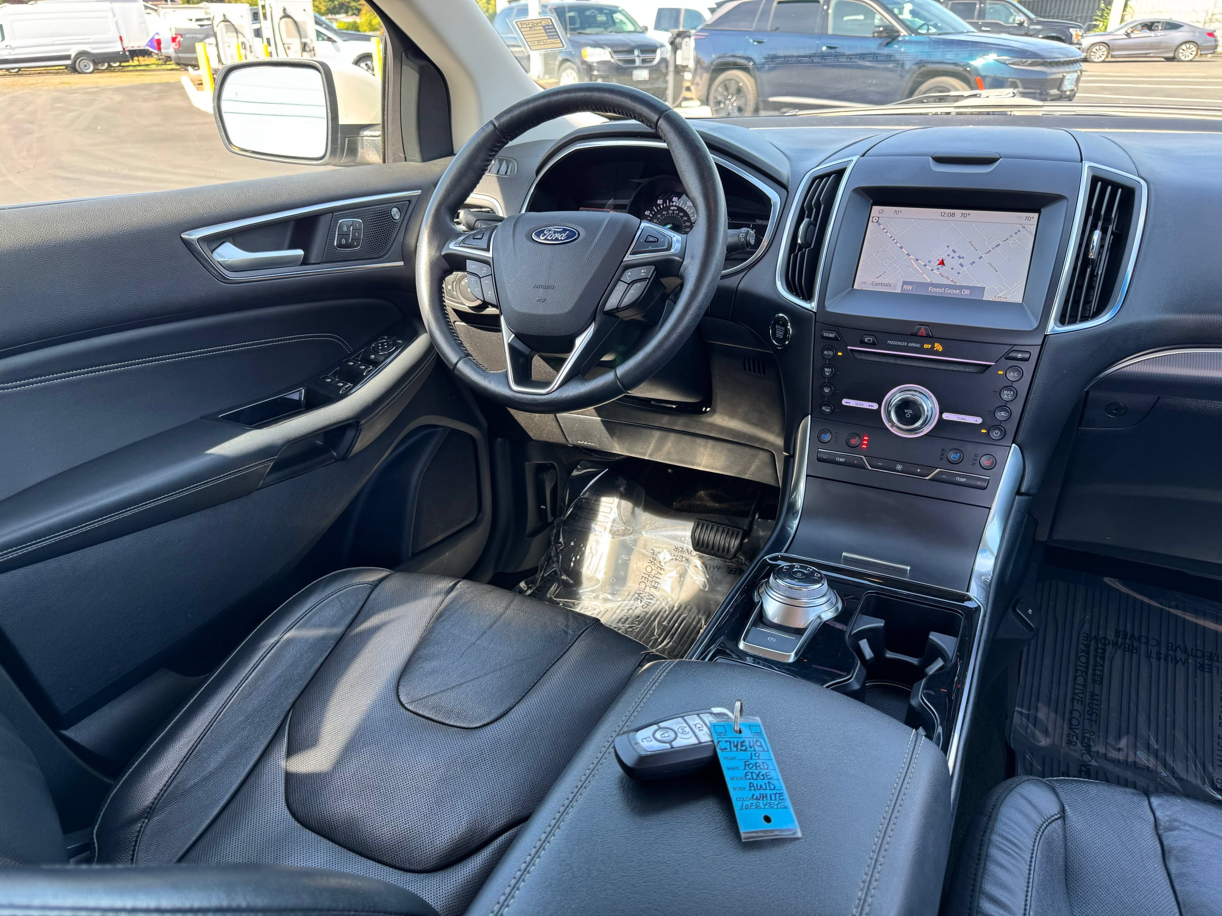 Certified 2019 Ford Edge Titanium w/ Equipment Group 301A AWD/4WD image 19