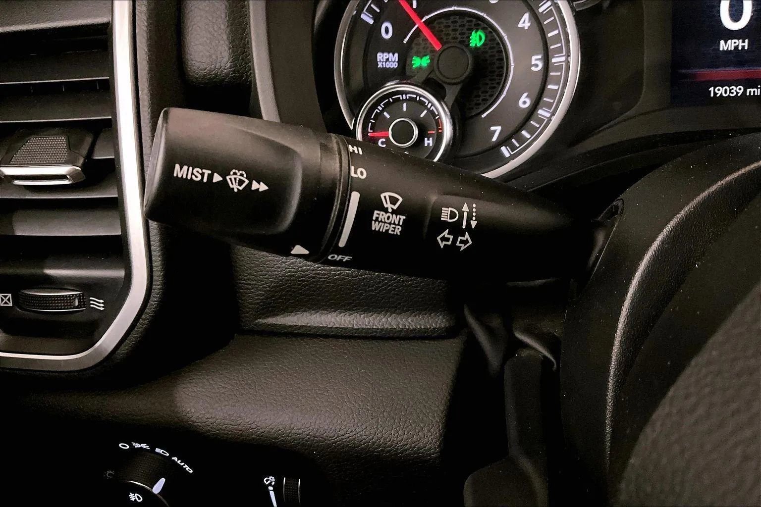 Used 2023 RAM 1500 Big Horn image 30