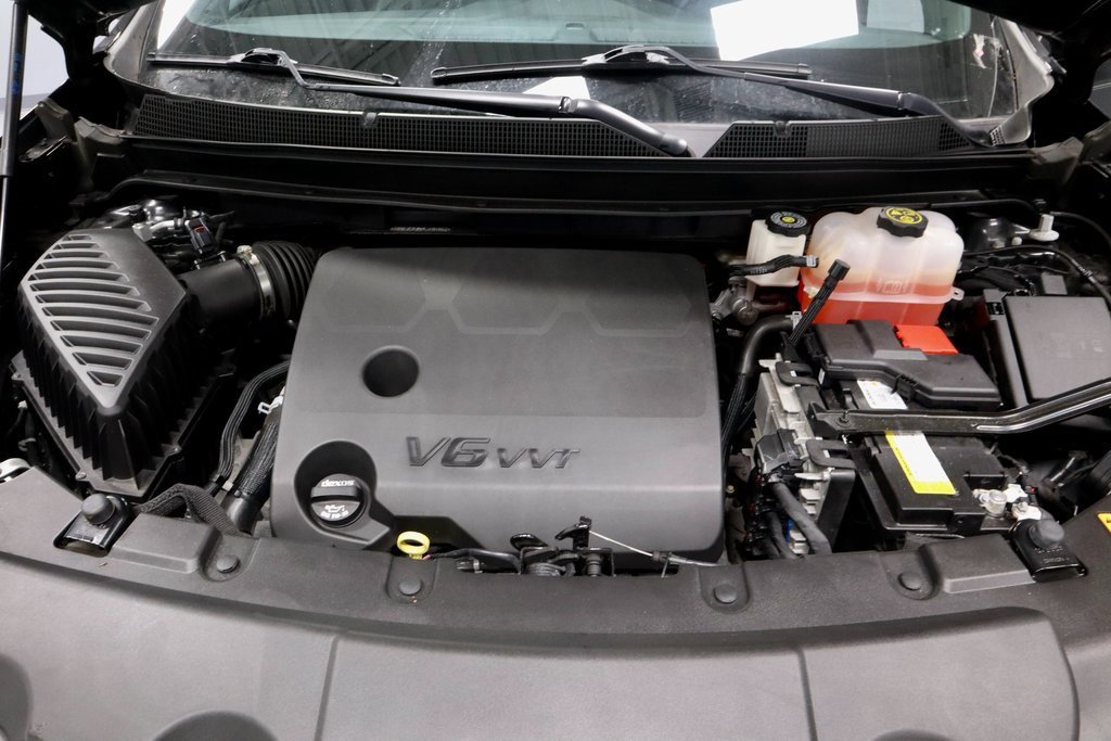 Used 2023 Chevrolet Traverse RS w/ LPO, Floor Liner Package image 17