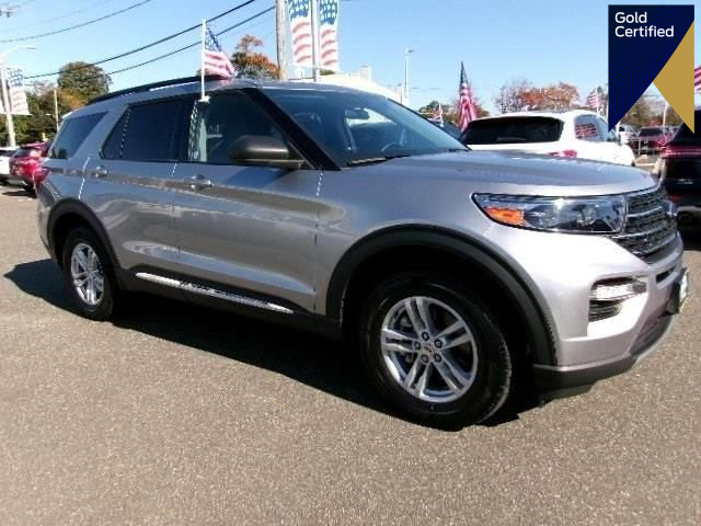 Certified 2022 Ford Explorer XLT w/ Equipment Group 202A image 1