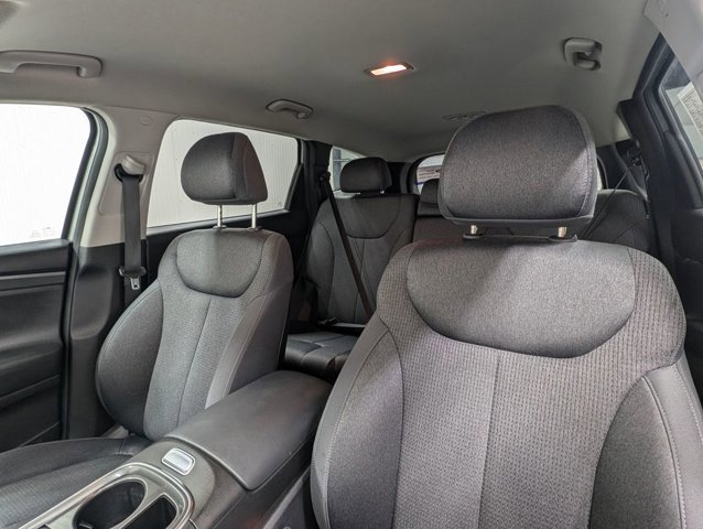 Used 2023 Hyundai Santa Fe SEL image 8