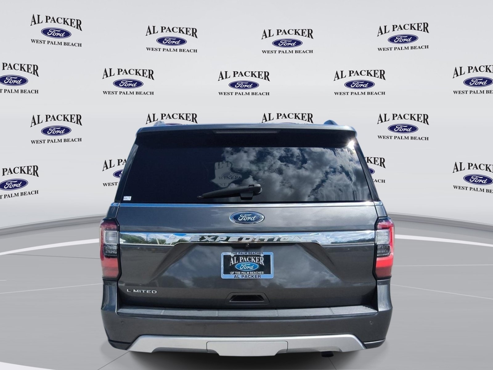 Certified 2018 Ford Expedition Limited w/ Equipment Group 302A RWD image 4