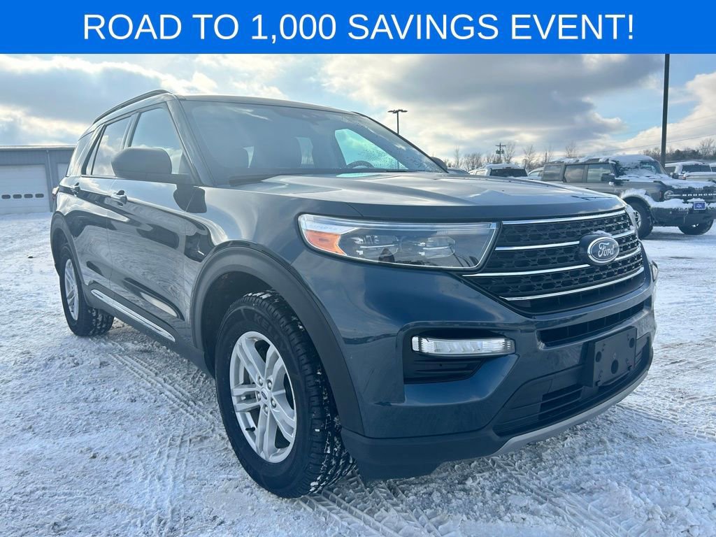 Certified 2022 Ford Explorer XLT w/ Equipment Group 202A image 8