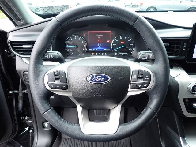 Certified 2023 Ford Explorer XLT w/ Equipment Group 202A RWD image 25