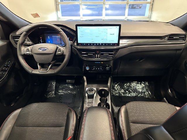 Certified 2025 Ford Escape ST-Line w/ Tech Pack #1 AWD/4WD image 10