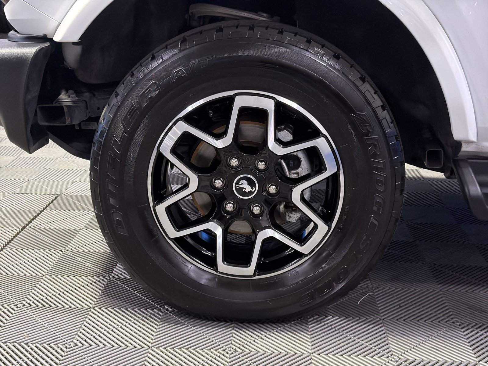 Certified 2025 Ford Bronco Outer Banks AWD/4WD image 16
