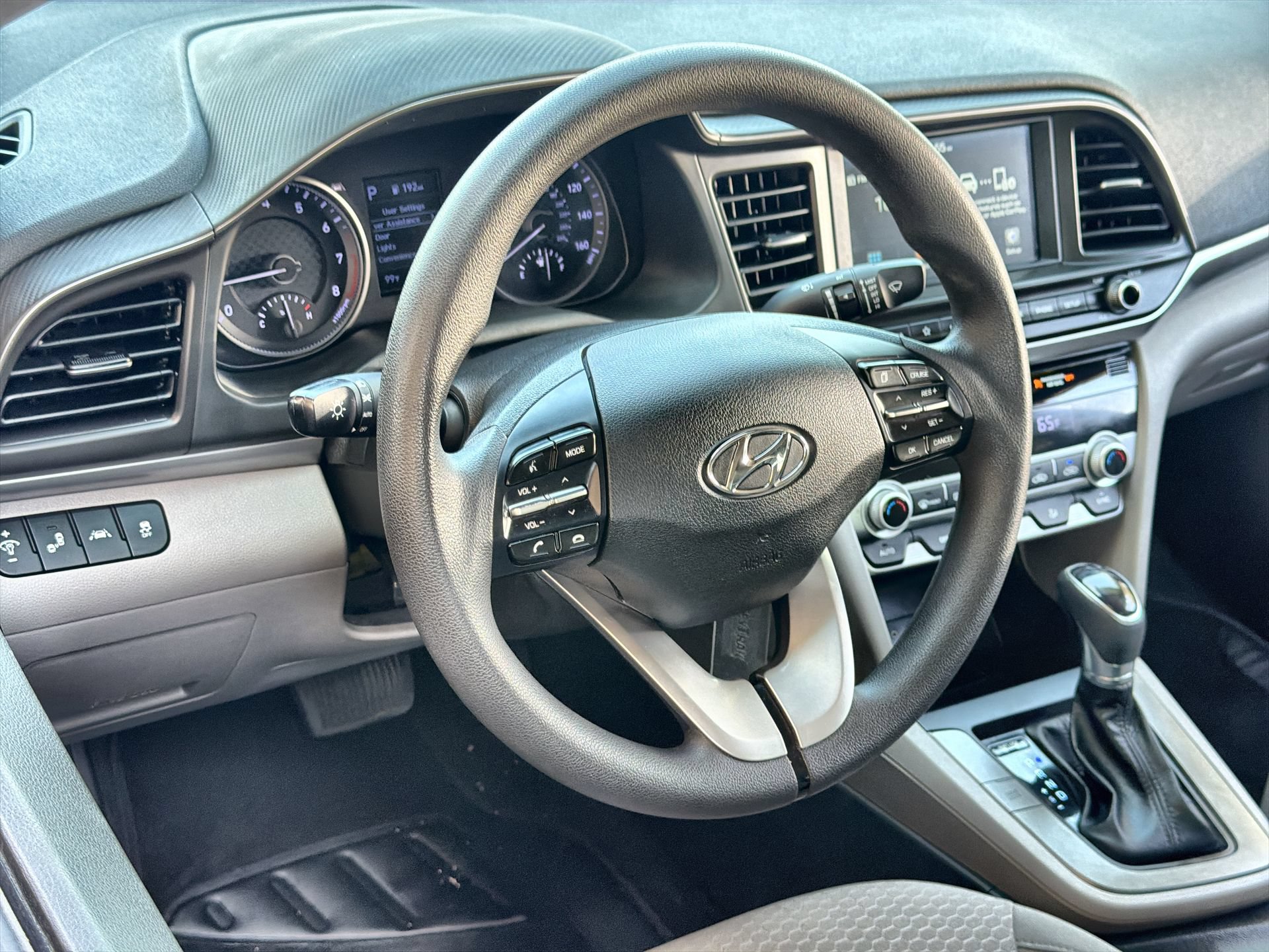 Used 2020 Hyundai Elantra SEL FWD image 14