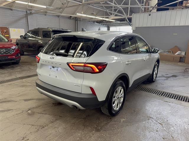 Certified 2025 Ford Escape Active image 5