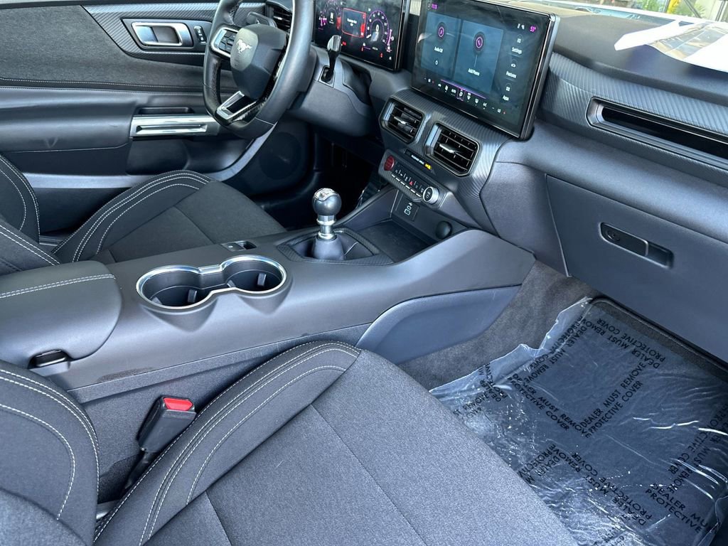 Certified 2025 Ford Mustang GT RWD image 14
